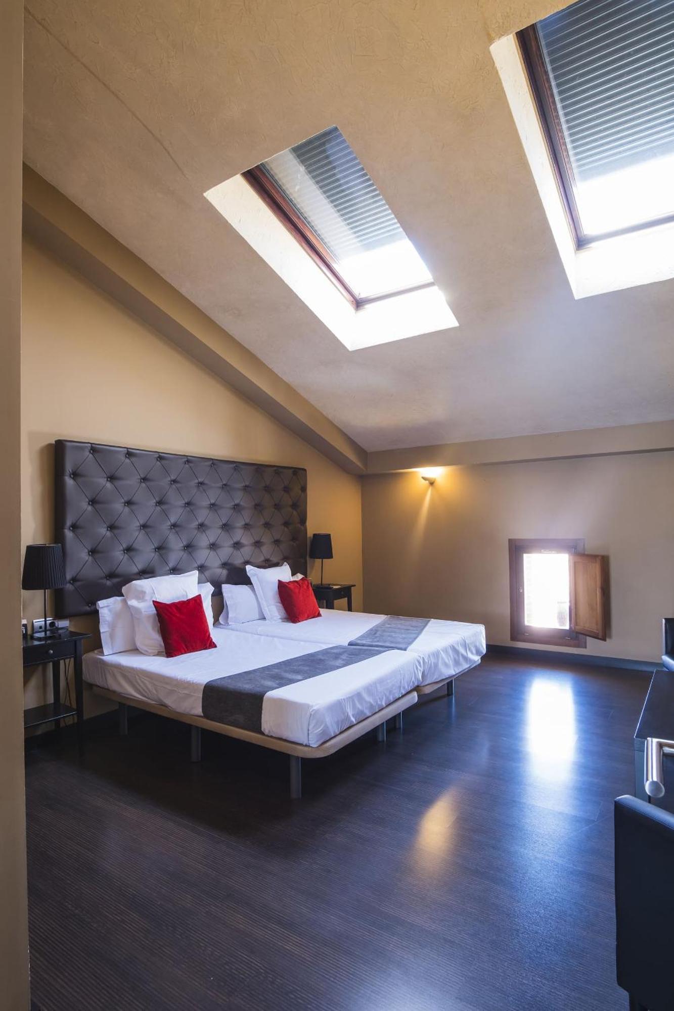 Hotel Alda Castillo De Olite Kültér fotó